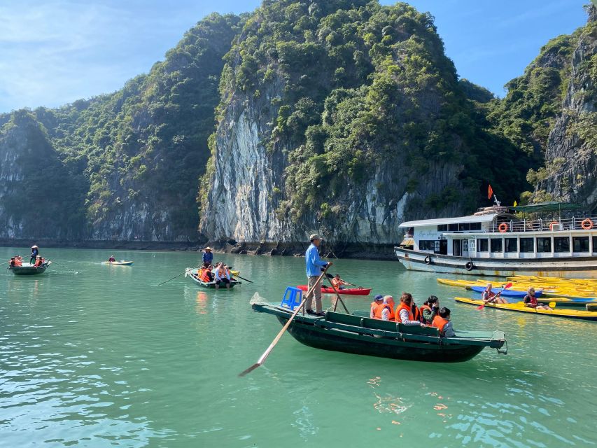 Half day Lan Ha Bay : Boat Trip , Kayaking,Snorkel - A short boat trip with plenty to do
