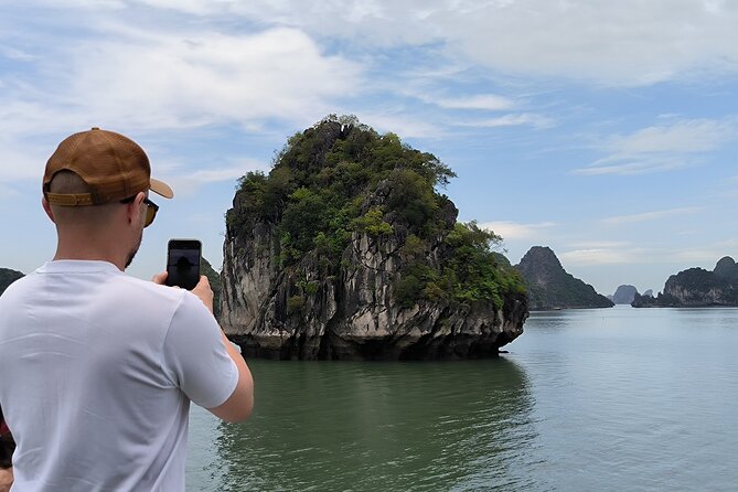 Halong & Bai Tu Long Luxury Day Tour - Fishing village & Kayak - Boarding Amazing Sails Explorer at 10:30