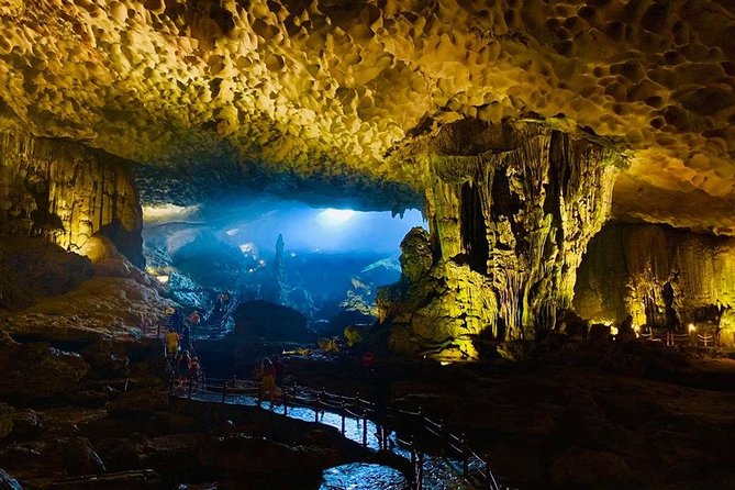 Halong Bay 2 Days 1 Night Included Transfer from Hanoi - Life aboard ship after the sightseeing