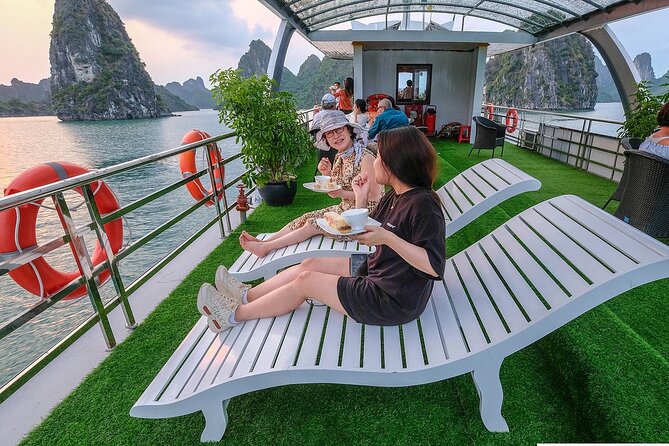 Halong Bay Cruise Luxury Full Day Tours - Boat condition and what luxury means here