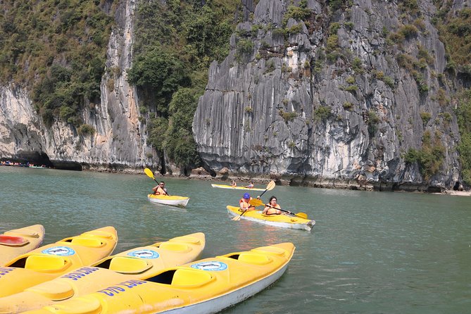 Halong Bay Day Tour Islands, Cave, Kayak. Lunch. All inclusive - Hanoi to Ha Long Bay: a long road for a short cruise