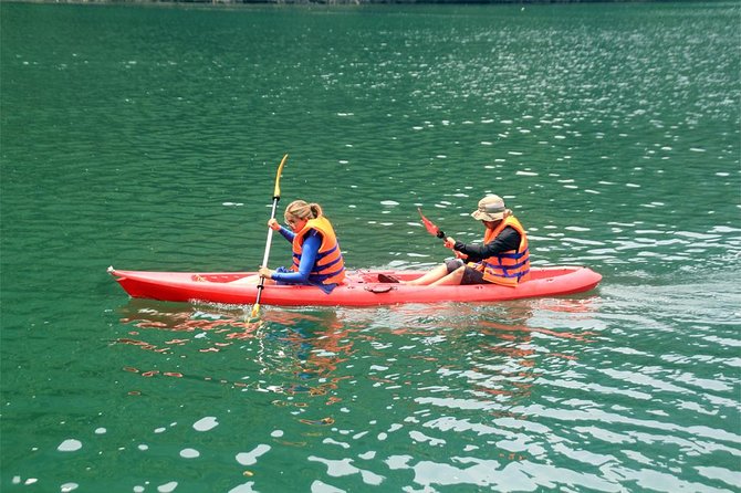 Halong bay Deluxe Cruise 2D/1N: Kayaking, swimming, Titop island & surprise cave - The pearl farm adds context, then kayaking takes over