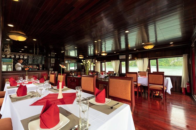 Halong bay Deluxe Cruise 2D/1N: Kayaking, swimming, Titop island & surprise cave - What the $170 price really covers