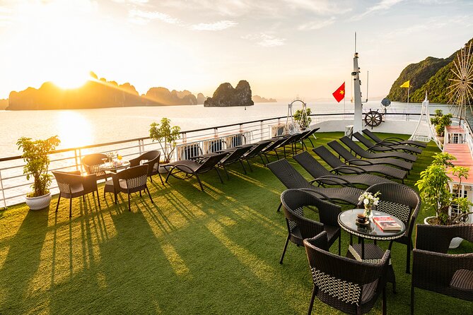 Halong Bay Luxury cruise Day trip: Buffet Lunch, Limousine bus - Surprise Cave, Ha Long Bay’s underground stop