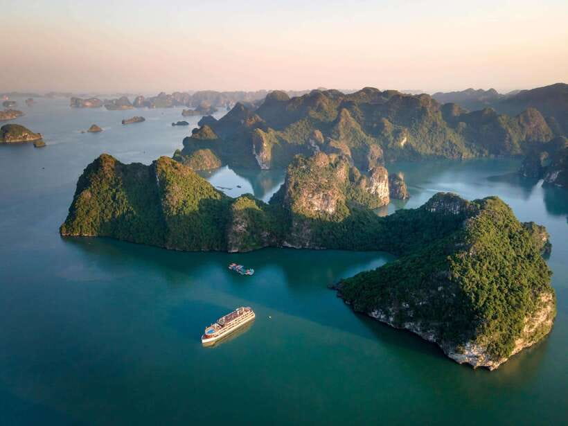 Halong Bay Luxury Cruise: Kayak&Swim,Cave, Party BEST SELLER - Key points to know before booking