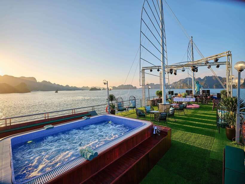 Halong Bay Luxury Cruise: Kayak&Swim,Cave, Party BEST SELLER - Titov Island for swimming or the summit view