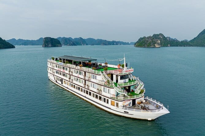 Halong Bay Shore Excursion: Full Day Cruise Tour from Cruise Port - The optional speedboat ride costs extra