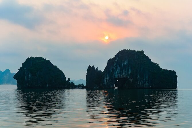 Halong Fantasea Cruise - 2 Days 1 Night - The return cruise and second lunch