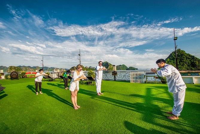 Halong Luxury Cruise 2D/1N: Kayaking, swimming, Titop island, Surprise cave - Lunch and the return to Halong harbor