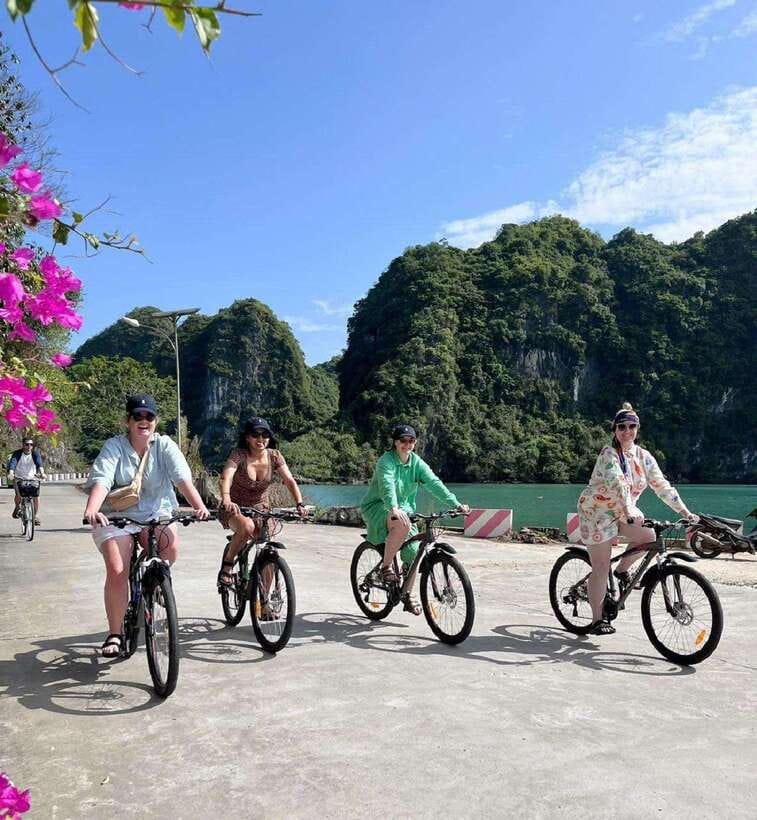 Hanoi: 2-Day Ha Long and Lan Ha Bay Cruise with Kayaking - What the $128 price really covers