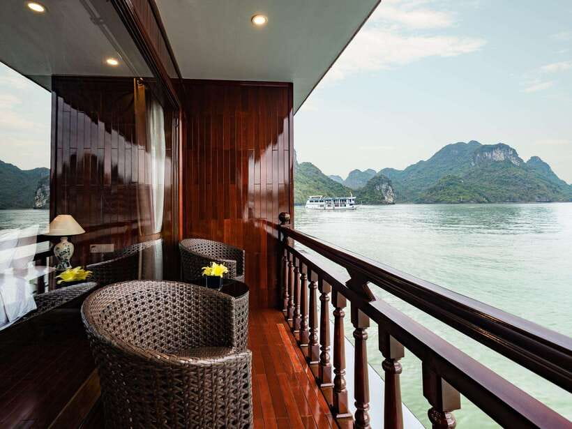 Hanoi: 2-Day Halong & Lan Ha Bay 5 Stars Cruise with Balcony - What the two-day Halong Bay cruise is really like