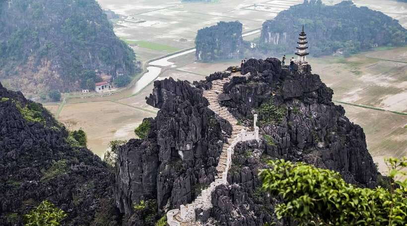 Hanoi: 3-Day Ninh Binh, Ha Long, & Lan Ha Bay Luxury Cruise - Tai Chi and kayaking in Lan Ha Bay