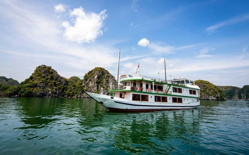 Hanoi: 3Days: Lan Ha bay: classic cruises & Ninh Binh trip - Food, cabins, and group atmosphere