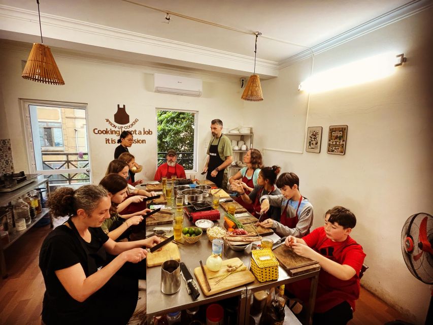 Hanoi: 5 Local Dishes Cooking Class with Meal & Market Visit - The Pace, Group Feel, and Teaching Style