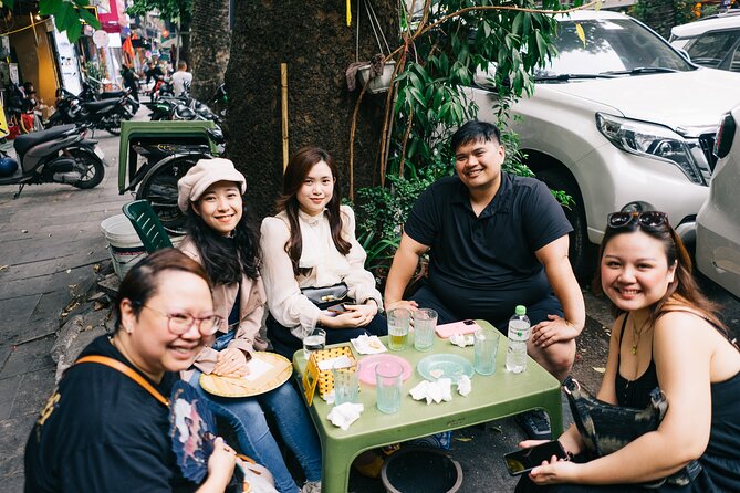 Hanoi Authentic Local Food Tasting Tour - Food customs are part of the lesson