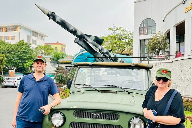 Hanoi City Half-day Jeep Tour: Hanoi Food, Culture, Sight and Fun - West Lake, the Mausoleum Area, and Tran Quoc
