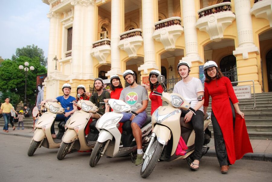 Hanoi: City Sightseeing Motorbike Tour - Opera House and St Joseph Cathedral