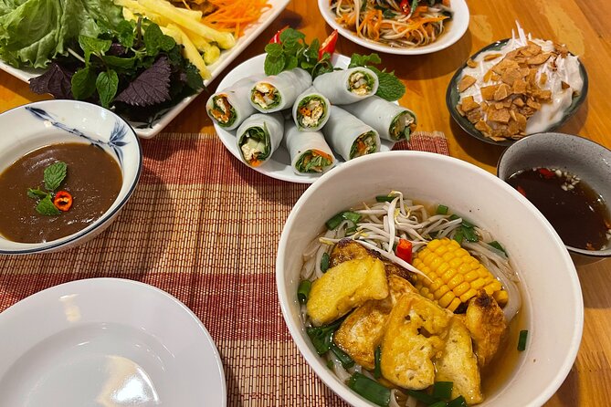 Hanoi Cooking Class Learning 5 Dishes including Banh Xeo - Friendly teaching with a social feel