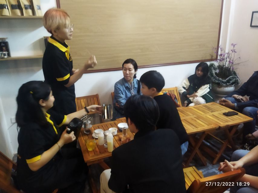 Hanoi Egg Coffee Class - Arriving at Cafe Minh near Ta Hien Beer Street