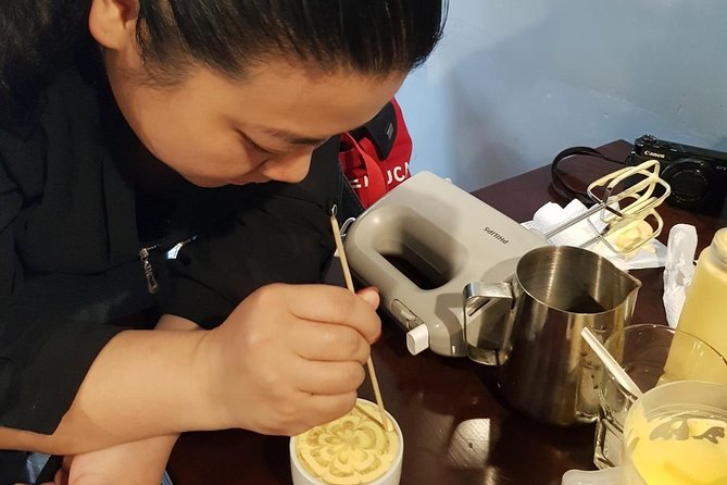 Hanoi Egg Coffee Making Course - A spring roll with the coffee