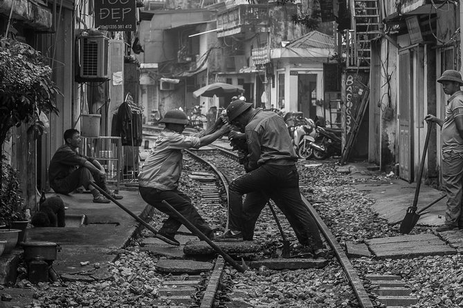 Hanoi Explorer Photo Tour - Finish with a practical editing session