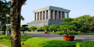 Full-Day City Tour and Water Puppet Show