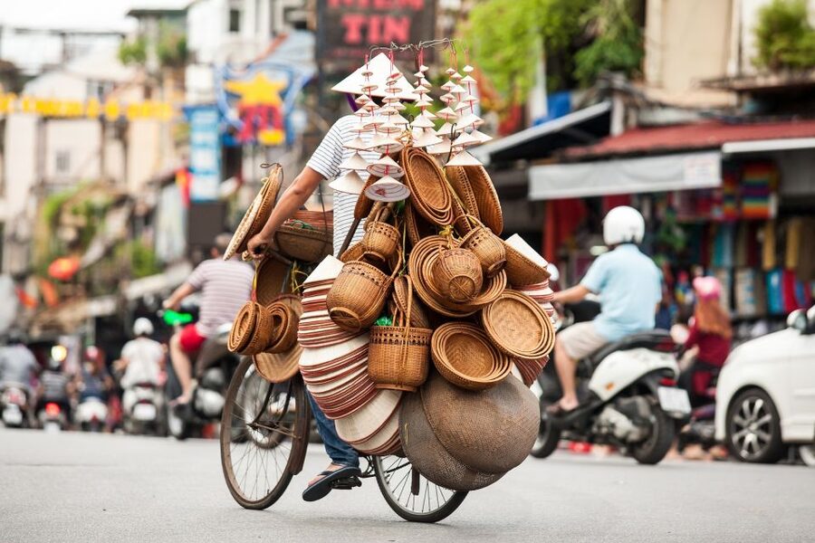 Hanoi: Full-Day City Tour with Lunch and Optional Extras - Ho Chi Minh’s mausoleum and working homes