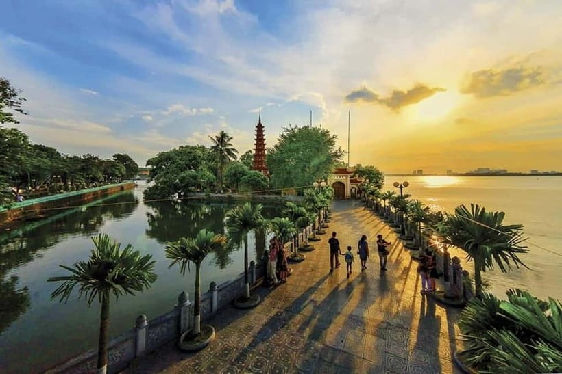 Hanoi: Full-day or Half-day Hanoi City Tour - The afternoon route: Temple of Literature and Hoa Lo Prison