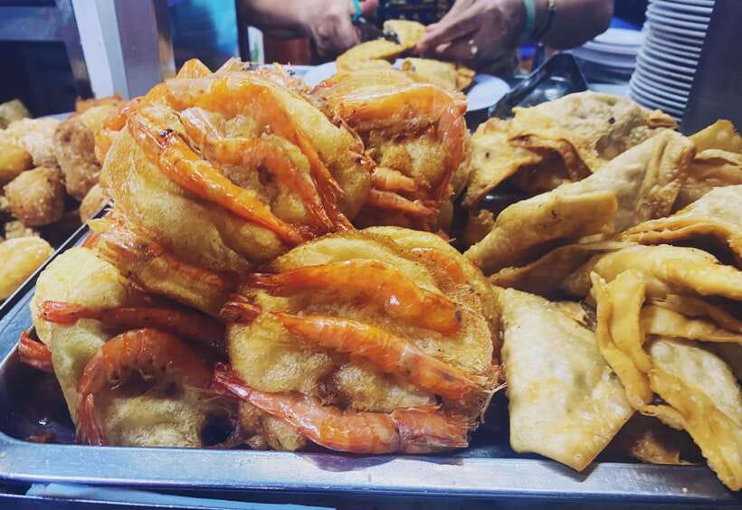 Hanoi: Guided Street Food Tour with Train Street Experience - Walking through the Old Quarter