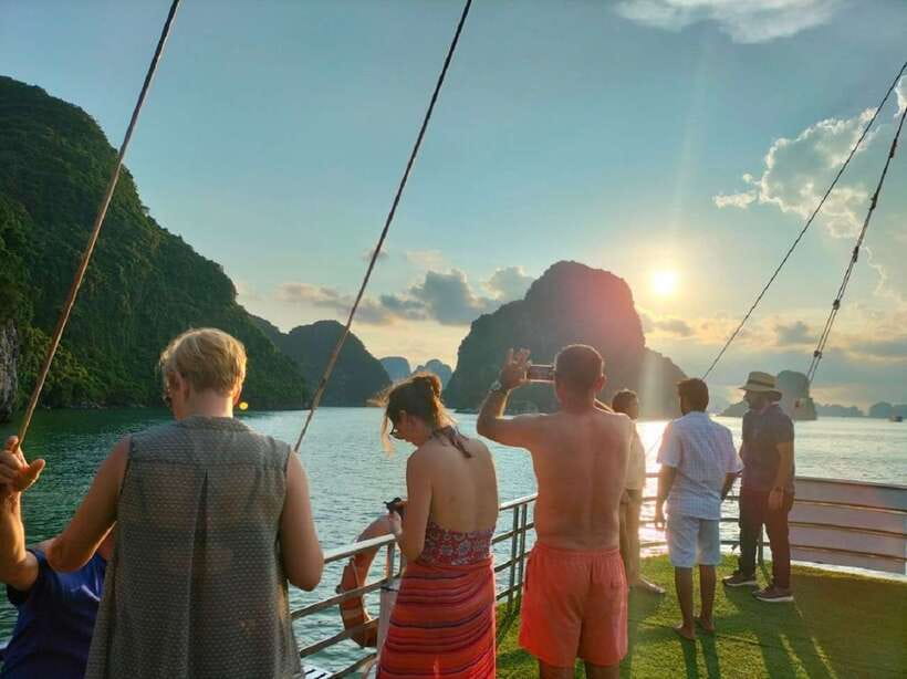 Hanoi: Ha Long Bay Day Cruise - Swimming, Meal, Kayaking - Timing, pickup, and practical limits