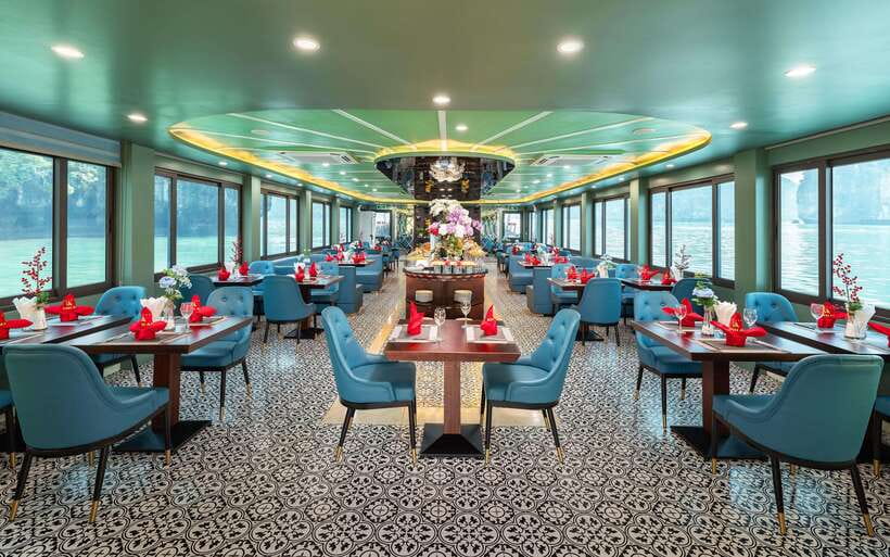 Hanoi: Halong Bay Cruise, Amazing Cave, Titov Island & Kayak - Is the food and boat experience worth the luxury label?