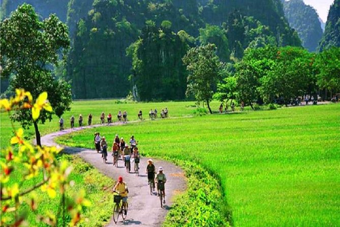 Hanoi - Hoa Lu - Tam Coc - Mua Cave - 1 Day Tour. By Luxury Limousine From Hanoi - Tea, timing, and the return to Hanoi