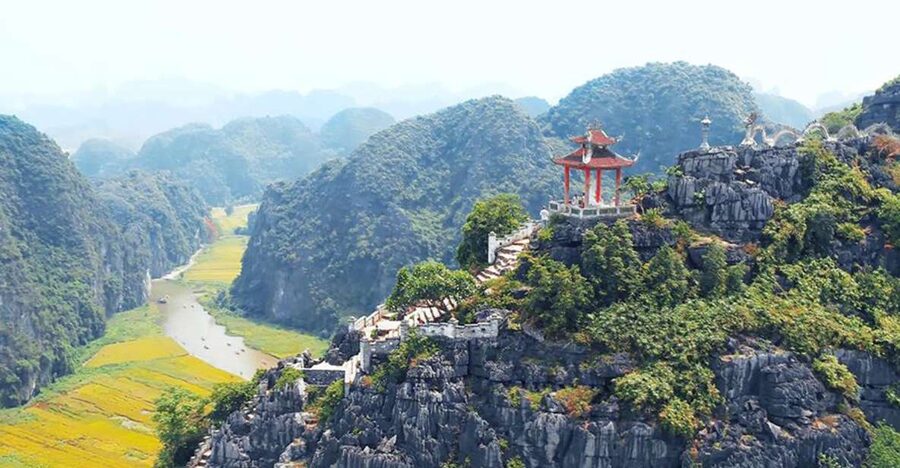 Hanoi: Hoa Lu, Trang An Caves & Mua Cave Day Trip and Lunch - Key points at a glance