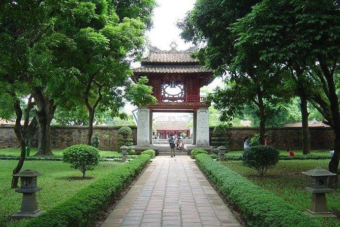 Hanoi in a day from Halong city - Meeting Hanoi at the Opera House