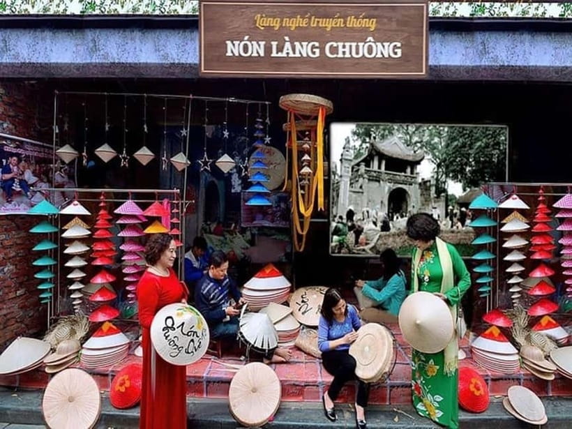 Hanoi Incense Village Tour & Traditional Crafts All Included - The optional Train Street stop