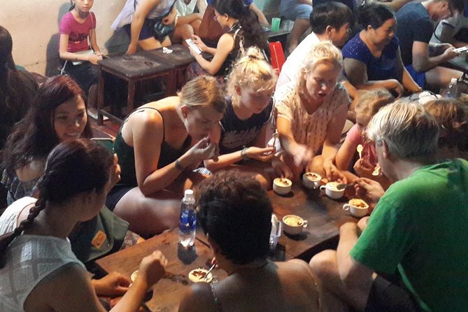 HANOI INCREDIBLE STREET FOODIE TOUR (Enjoy traditional Cuisine as the local) - What the guide adds to the food