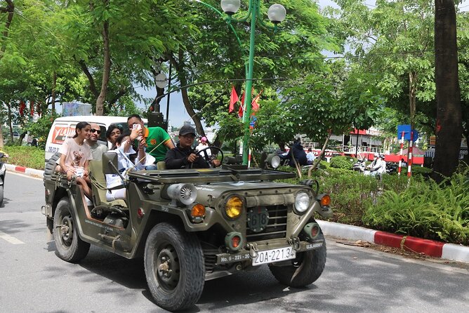 Hanoi Jeep City Tour combine Countryside Train Street, Hidden Gem - What the private format means for you