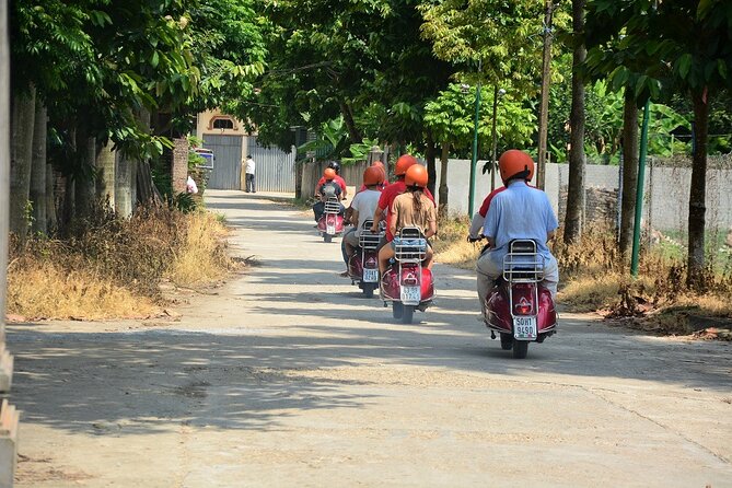 Hanoi Jeep Food Tour Led By Women - Stop five: Long Bien Bridge and Hanoi by night