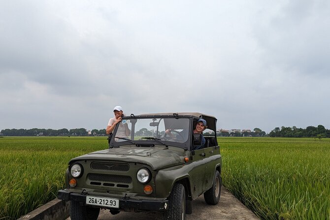 Hanoi Jeep Tours Led By Women: Hanoi Countryside Jeep Tours - Lai Da, an old temple, and a 200-year-old home