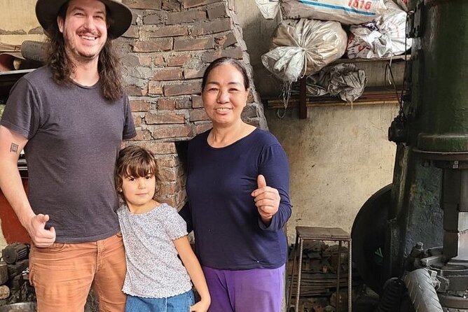 Hanoi Knife Making Traditional Workshop - From Hanoi to a village built around forging