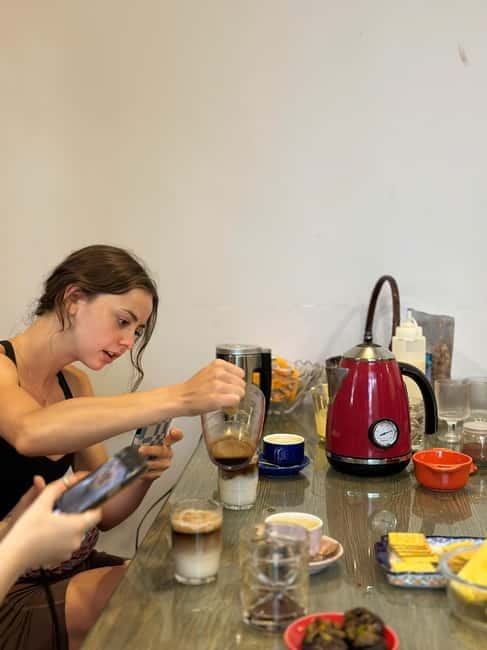 Hanoi: Make 6 Iconic Coffees in a Heritage Home with Locals - Tasting specialty Vietnamese beans