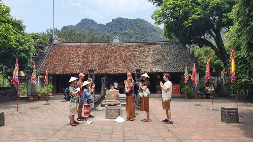 Hanoi/Ninh Binh: 1-Day Tam Coc/Trang An, Hoa Lu & Mua Caves - Cycling through Ninh Binh villages