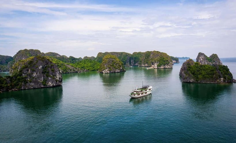 Hanoi/Ninh Binh: 2-Day Lan Ha Bay & Cat Ba with Small Cruise - What the first afternoon on the boat is really like