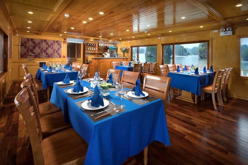 Hanoi/Ninh Binh: 2-Day Lan Ha Bay & Cat Ba with Small Cruise - Sunset, seafood, and the evening onboard