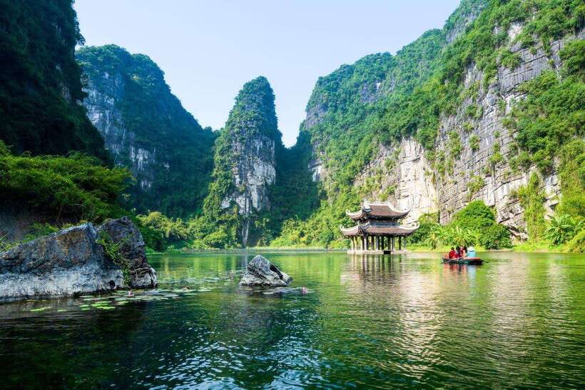 Hanoi: Ninh Binh- Hoa Lu - Trang An - Mua Cave - Best Seller - Morning Ride From Hanoi to Hoa Lu