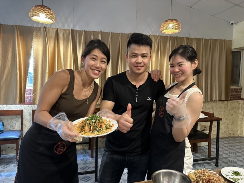 Hanoi: Old Quarter Market Tour and Cooking Class with Meal - Guides, Group Size, and Personal Attention