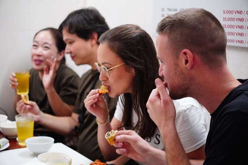 Hanoi: Old Quarter Street Food Tour with 12+ Tastings - Why the guide makes the food more useful