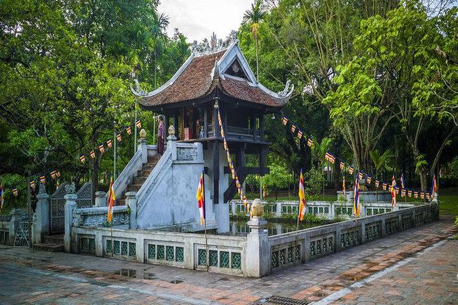 HANOI PRIVATE CITY TOUR (Guide in all language) - Train Street, with only a short look