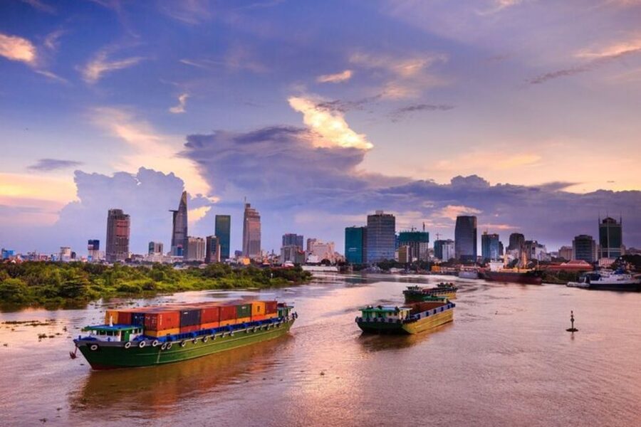 Hanoi: Private custom tour with a local guide - A private way to get your bearings in Hanoi