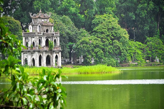 Hanoi Private Day Tour: Hidden Gems, Hoa Lo Prison, Train Street - The One Pillar Pagoda and a short lesson in Vietnamese belief